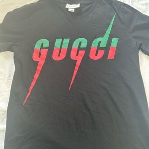 Fresh never worn Gucci tee